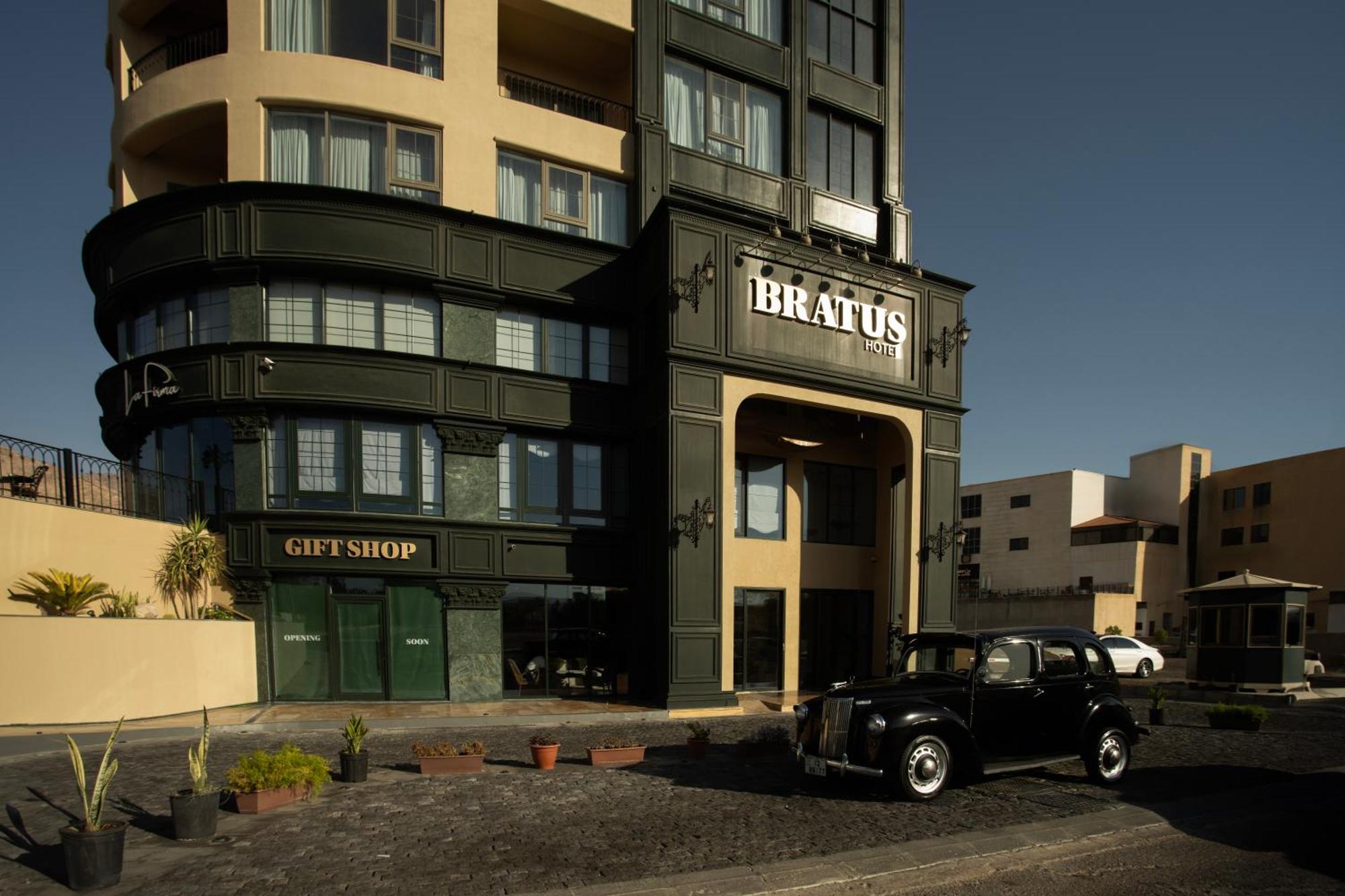 Bratus Hotel Aqaba Bagian luar foto